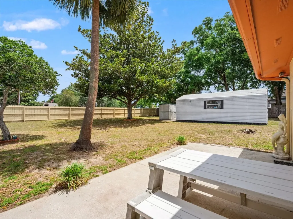 1161 W Lake Brantley Road Altamonte Springs FL 32714
