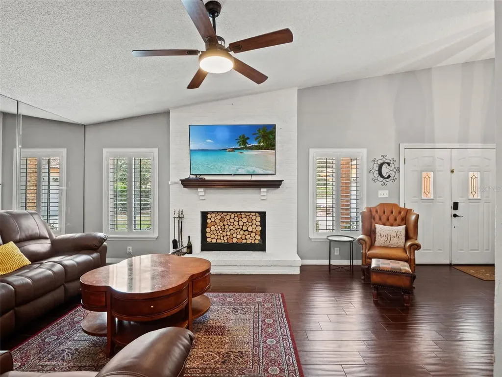 1161 W Lake Brantley Road Altamonte Springs FL 32714
