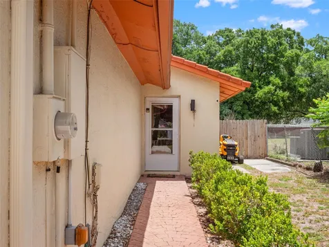 1161 W Lake Brantley Road Altamonte Springs FL 32714