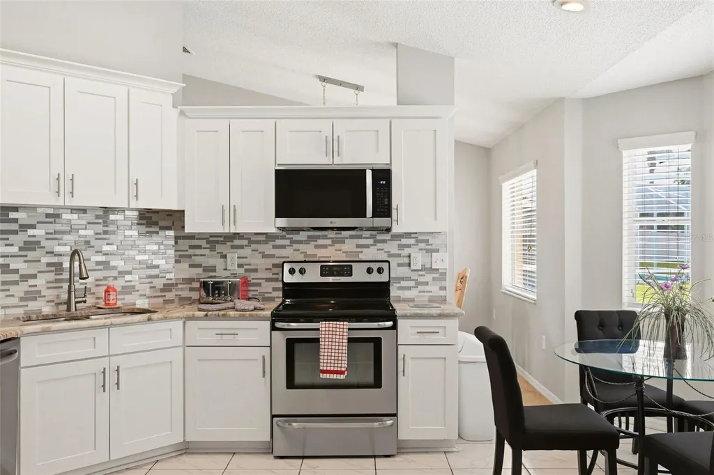 143 Whitehall Street Davenport FL 33896