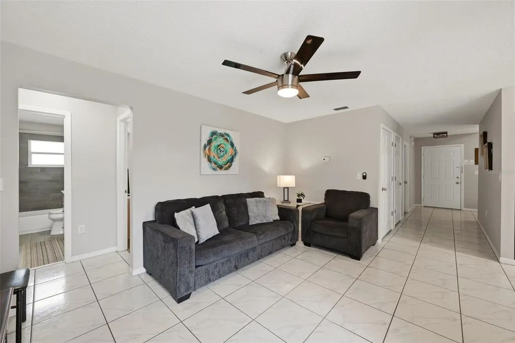 143 Whitehall Street Davenport FL 33896