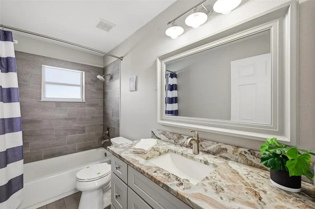 143 Whitehall Street Davenport FL 33896