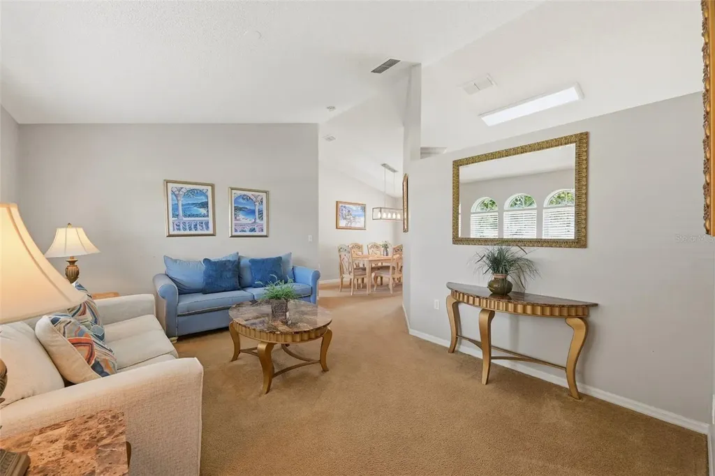143 Whitehall Street Davenport FL 33896