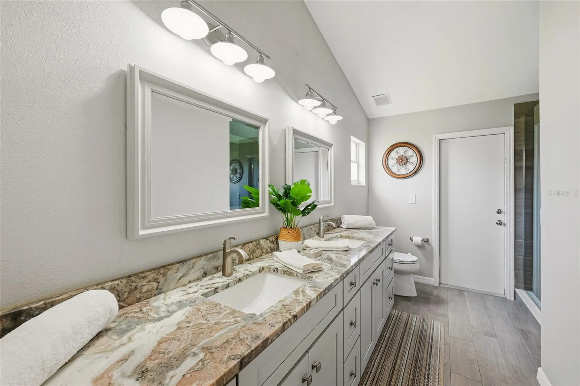 143 Whitehall Street Davenport FL 33896