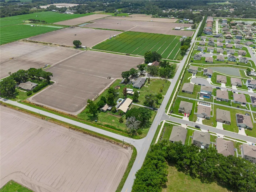 1702 Johnson Pointe Drive Plant City FL 33566
