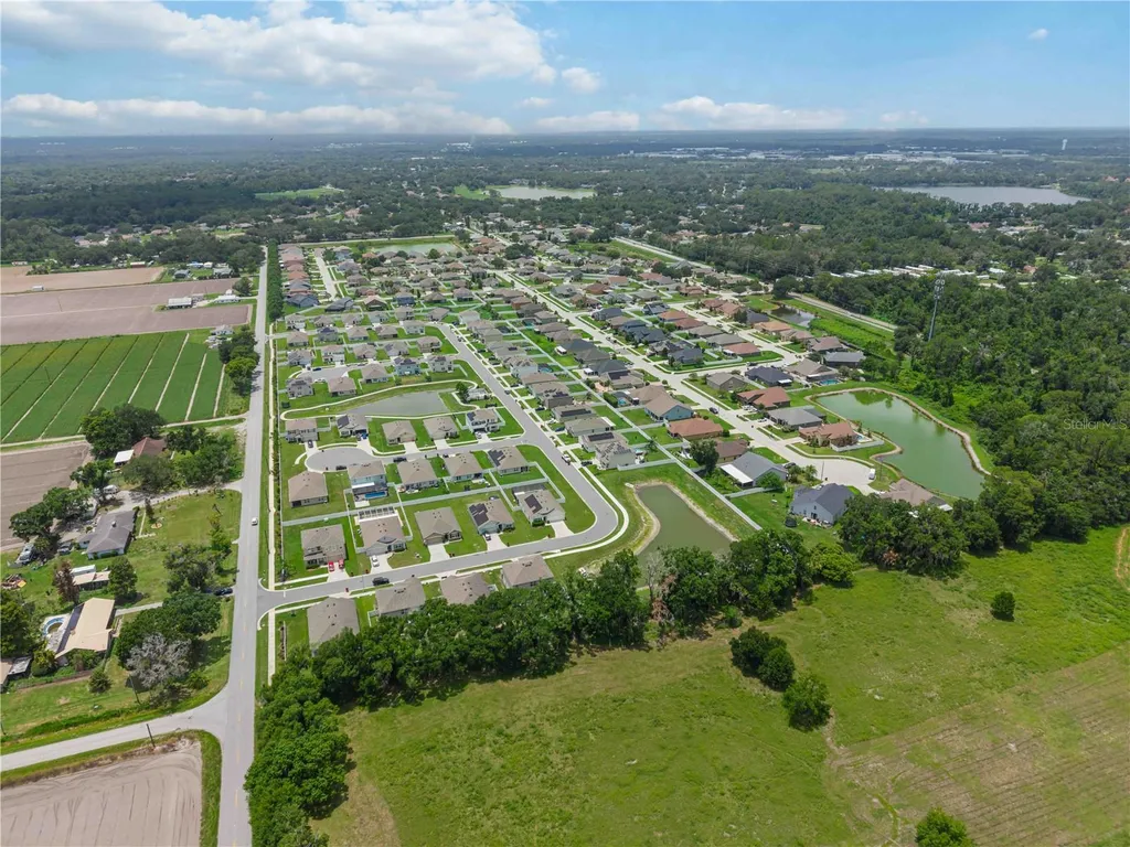 1702 Johnson Pointe Drive Plant City FL 33566