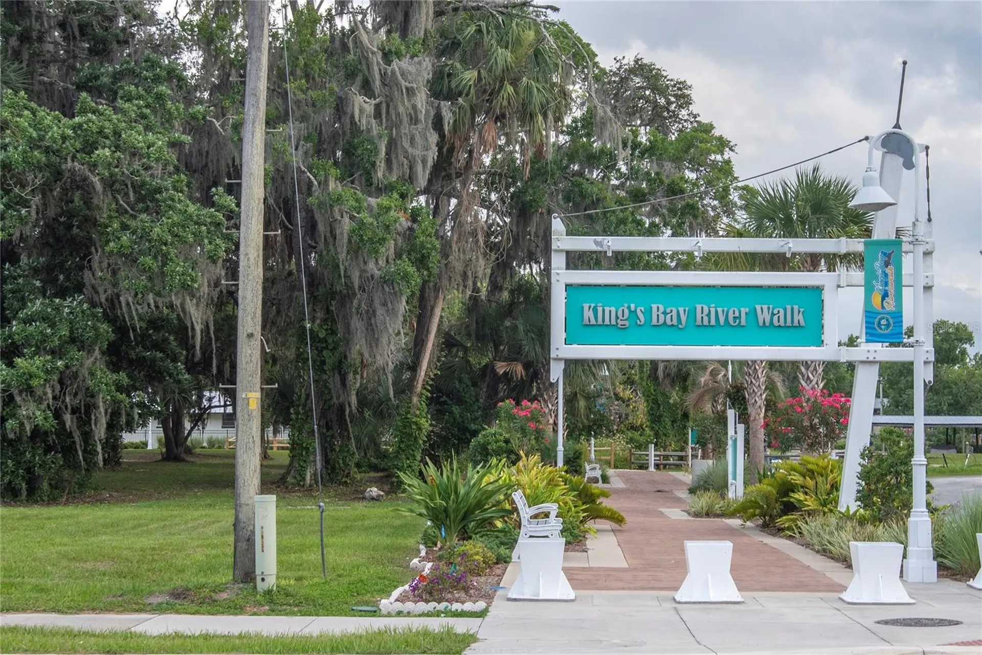 1180 E Cleveland Street Hernando FL 34442