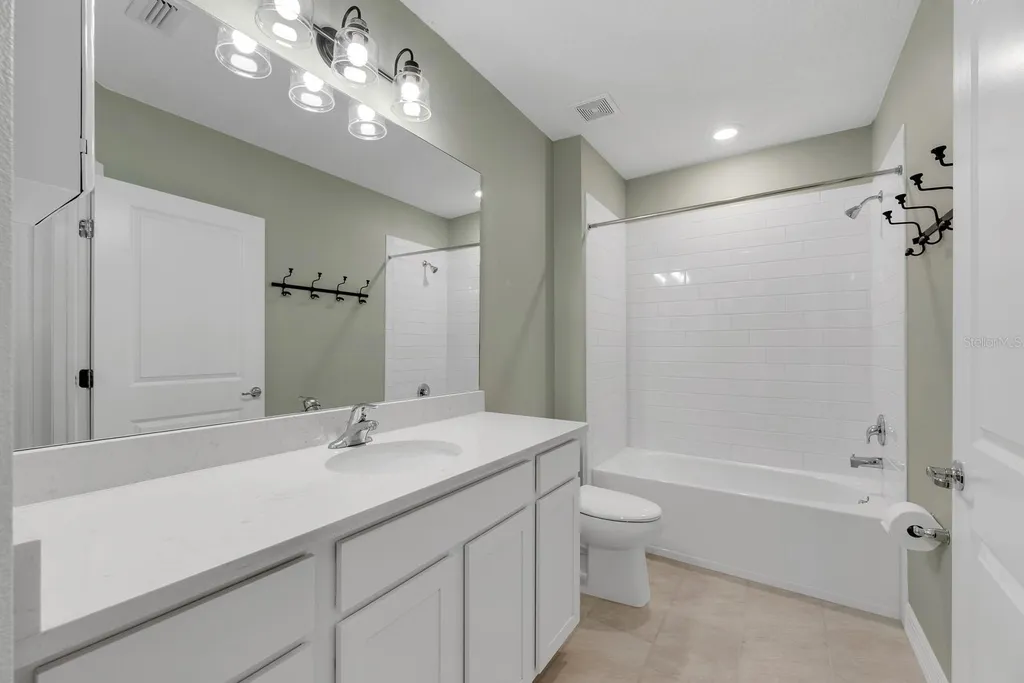 9514 Summers Cay Circle Thonotosassa FL 33592