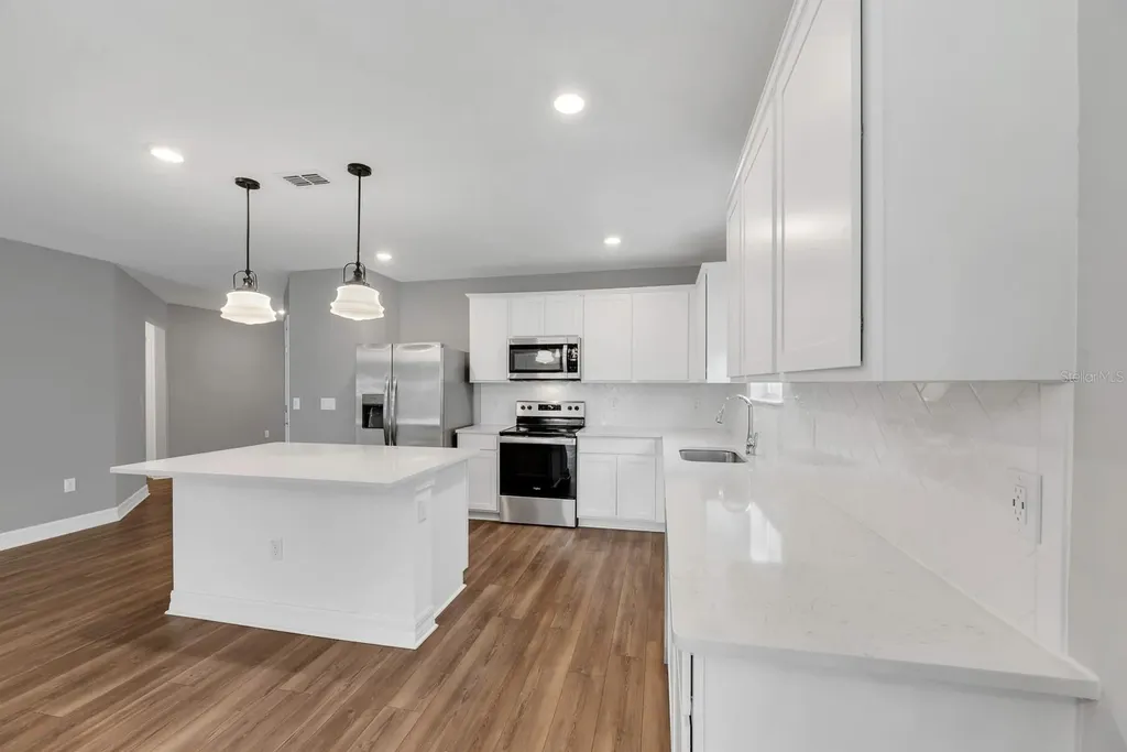 9514 Summers Cay Circle Thonotosassa FL 33592