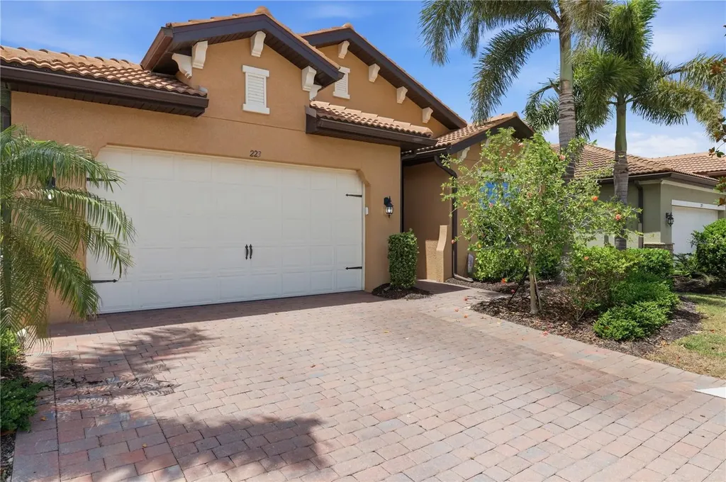 223 Maraviya Boulevard Nokomis FL 34275