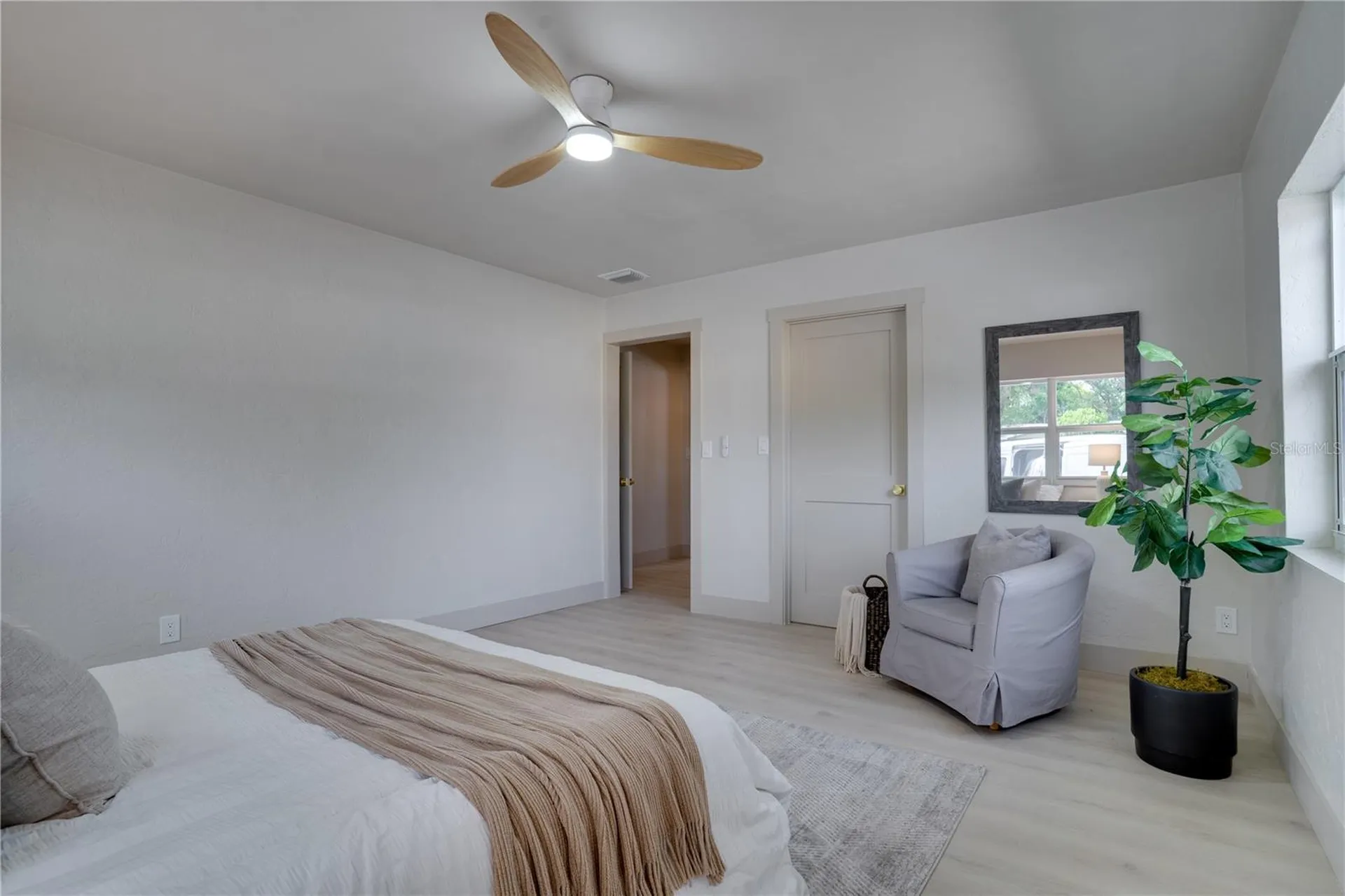 4566 28th Avenue N St Petersburg FL 33713
