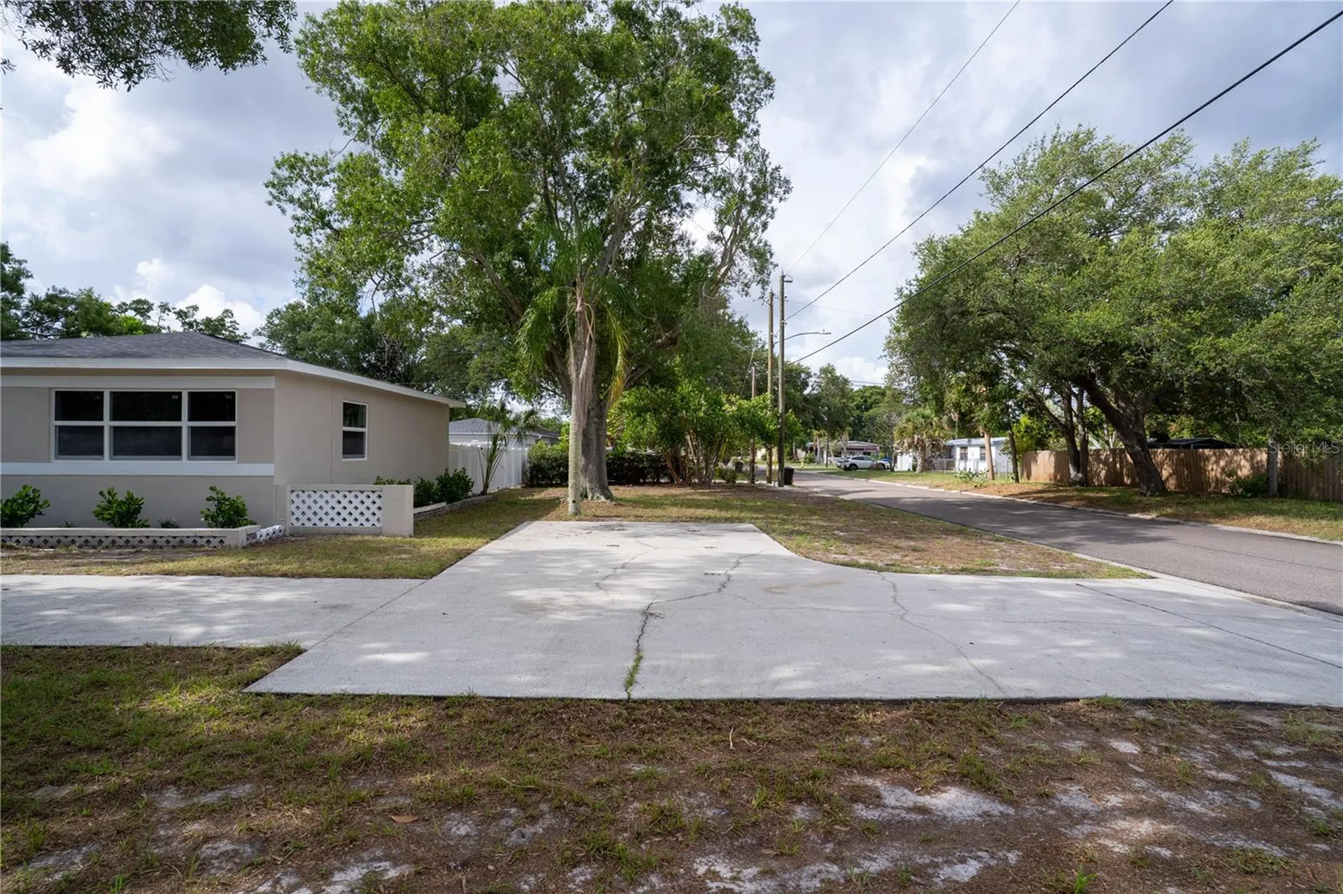 4566 28th Avenue N St Petersburg FL 33713