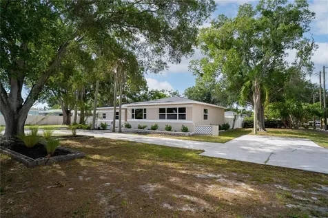 4566 28th Avenue N St Petersburg FL 33713