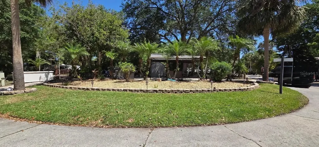 185 Appaloosa Trail River Ranch FL 33867