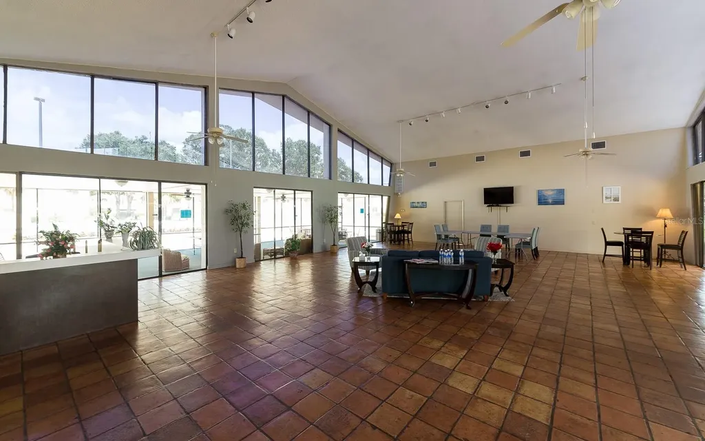 3294 S Semoran Boulevard Orlando FL 32822