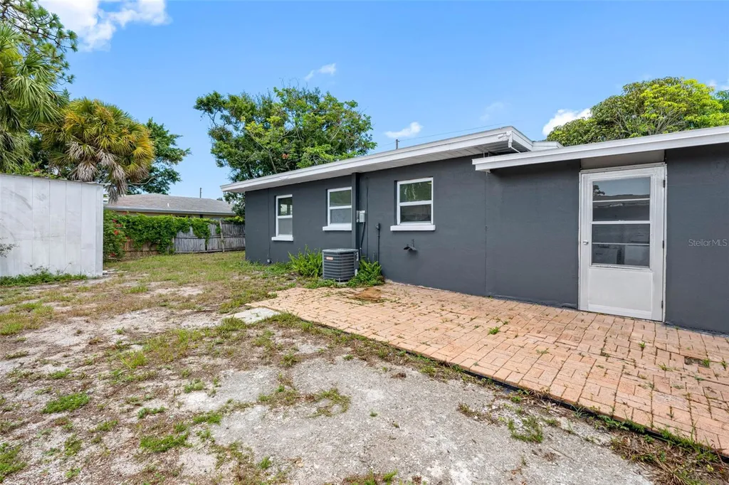 72 Lake Shore Drive Palm Harbor FL 34684
