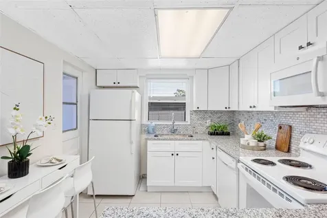 72 Lake Shore Drive Palm Harbor FL 34684