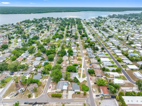 72 Lake Shore Drive Palm Harbor FL 34684