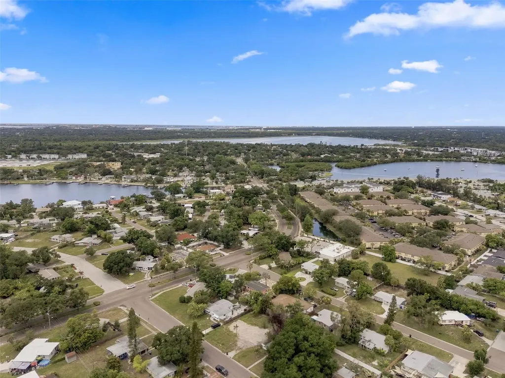 3963 Neptune Drive SE St Petersburg FL 33705