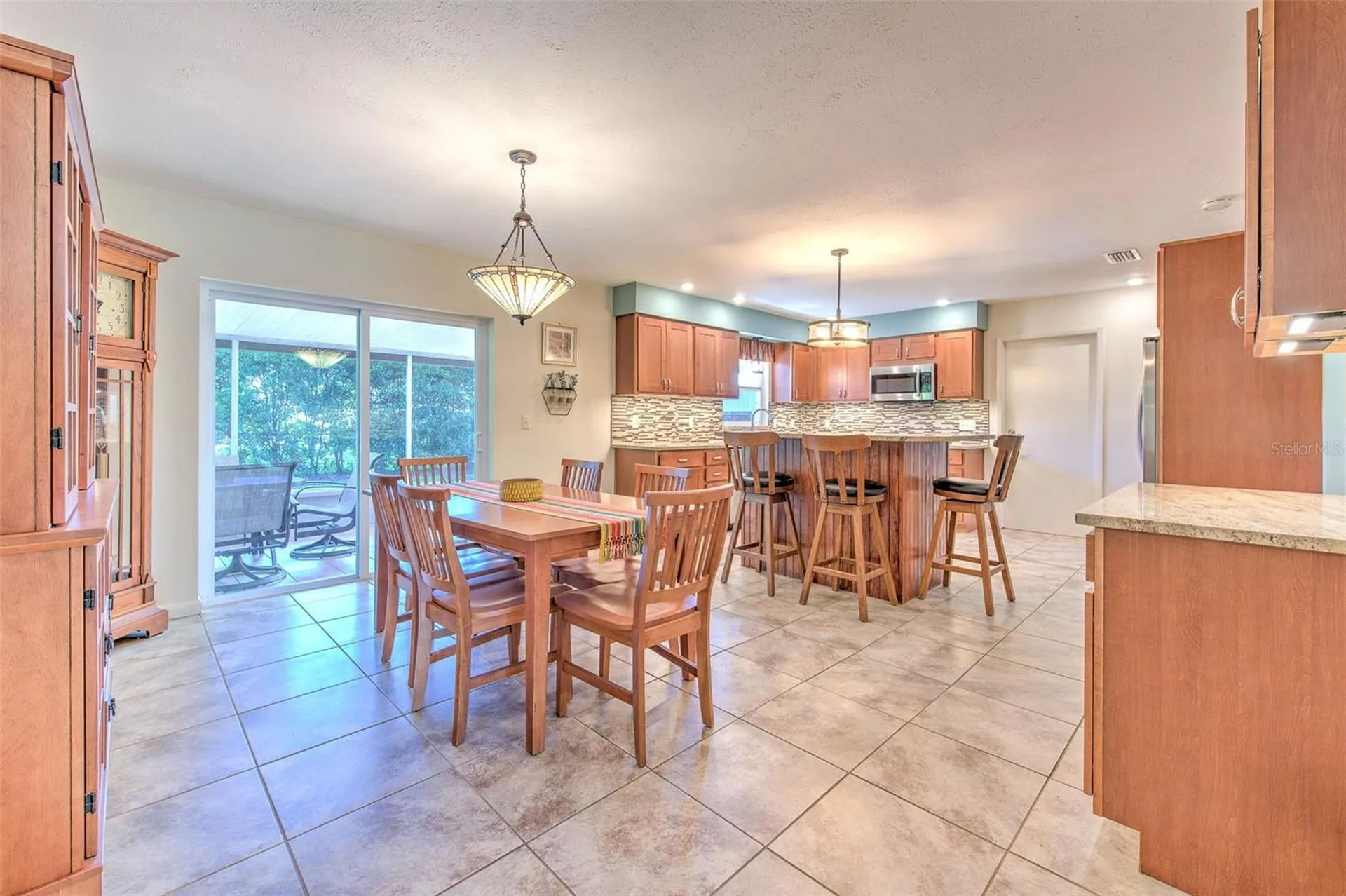 1712 Sakura Drive Valrico FL 33596