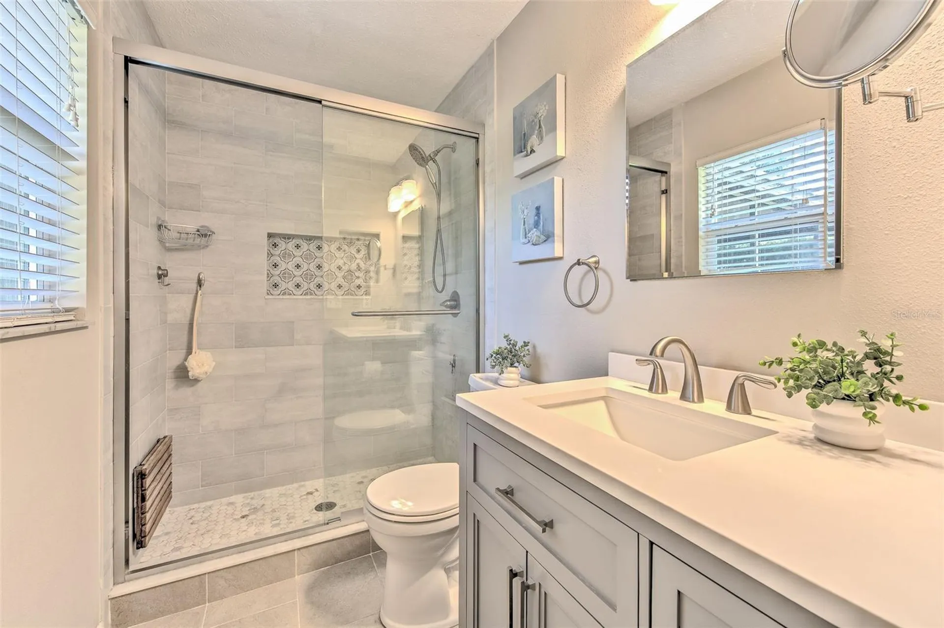 1712 Sakura Drive Valrico FL 33596