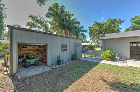 1712 Sakura Drive Valrico FL 33596