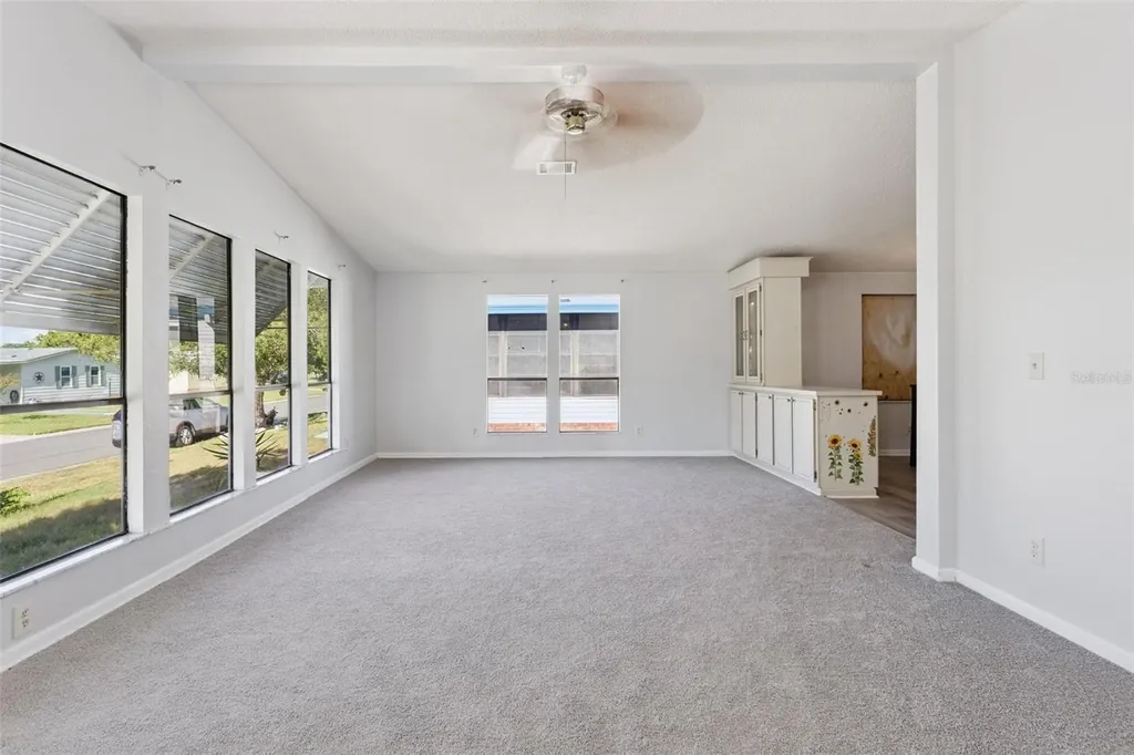 1787 W Schwartz Boulevard Lady Lake FL 32159