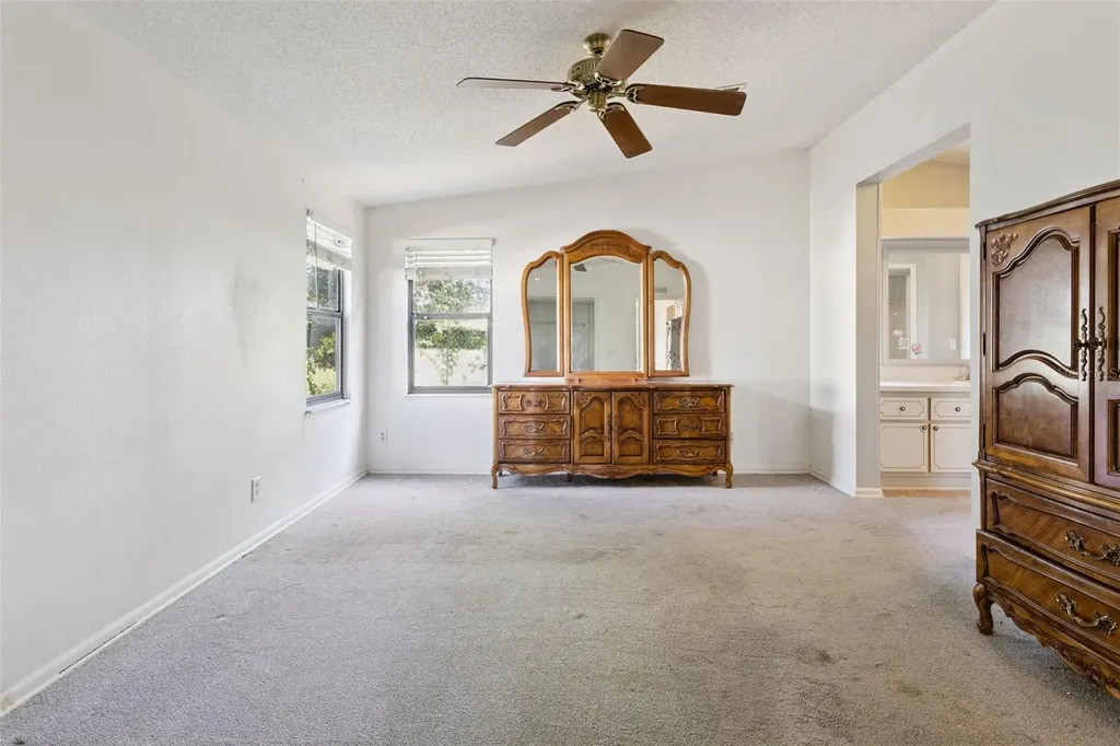 1787 W Schwartz Boulevard Lady Lake FL 32159