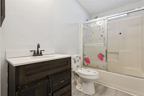 1787 W Schwartz Boulevard Lady Lake FL 32159