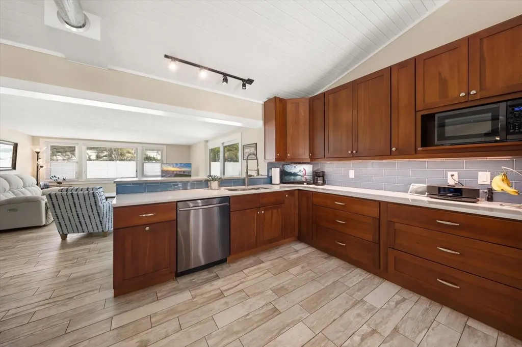 1320 Golf View Drive Belleair FL 33756