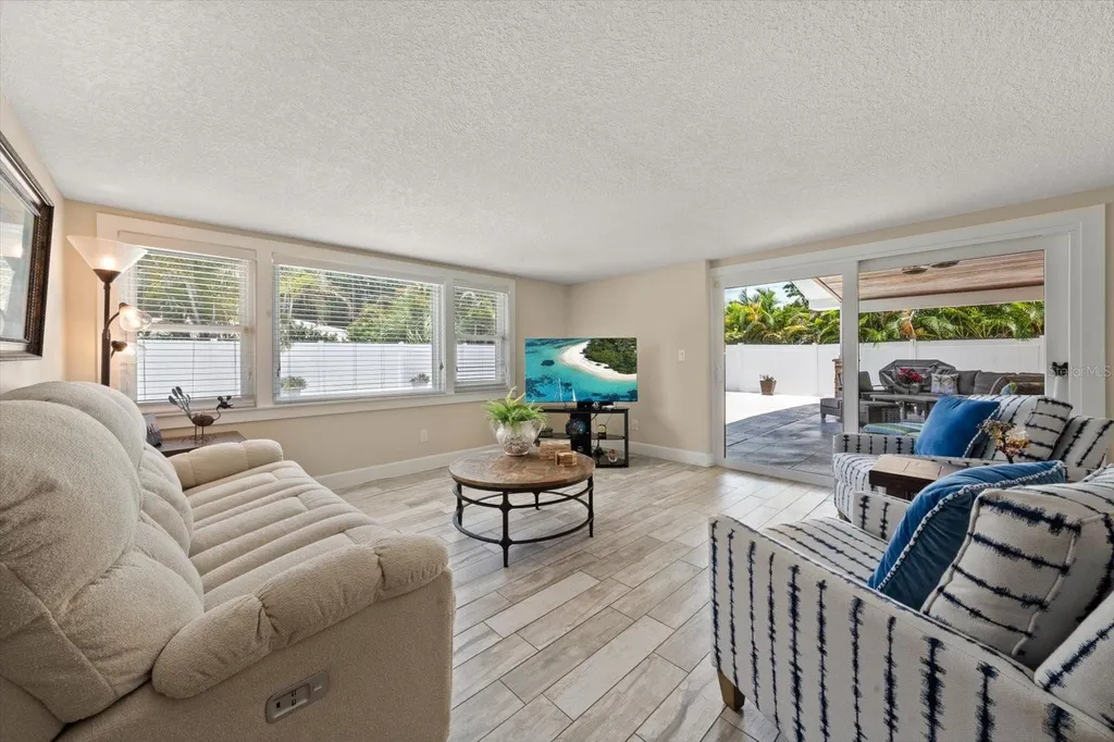 1320 Golf View Drive Belleair FL 33756