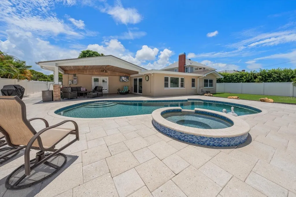 1320 Golf View Drive Belleair FL 33756