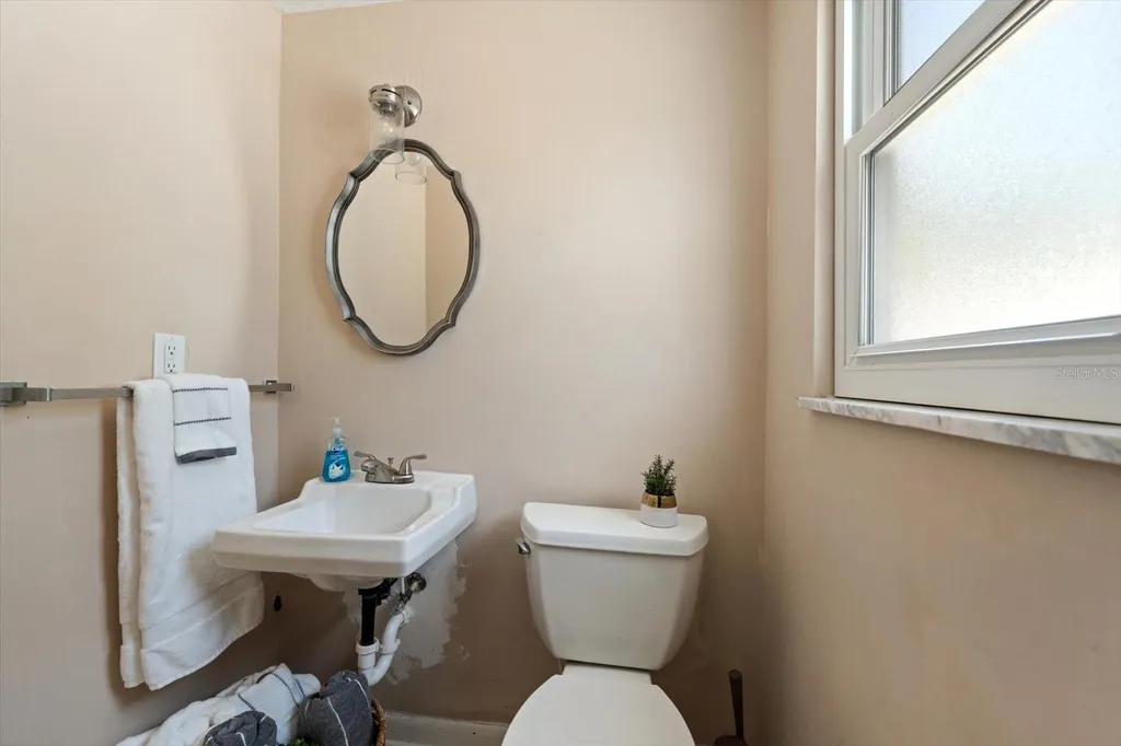 1320 Golf View Drive Belleair FL 33756