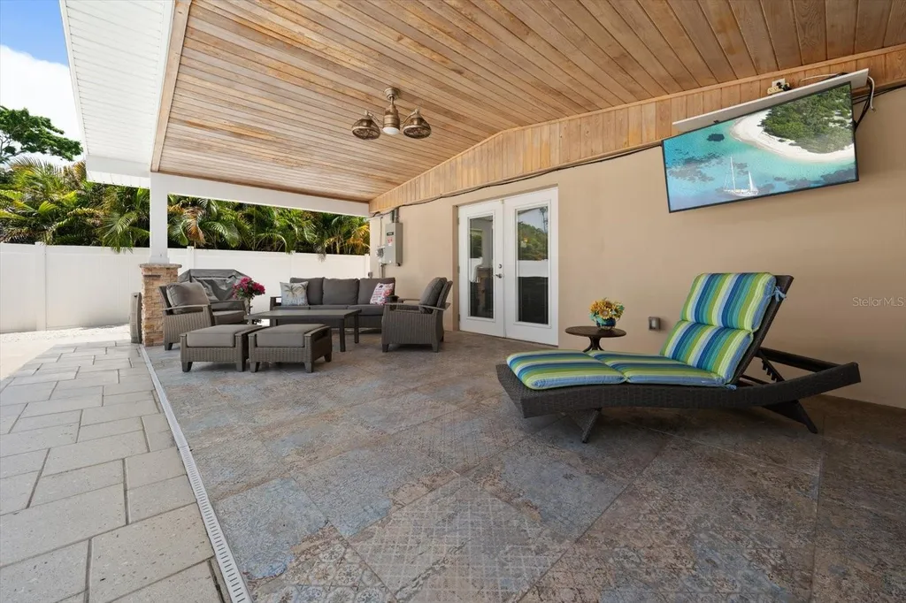 1320 Golf View Drive Belleair FL 33756