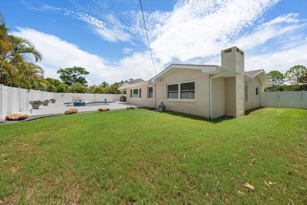 1320 Golf View Drive Belleair FL 33756