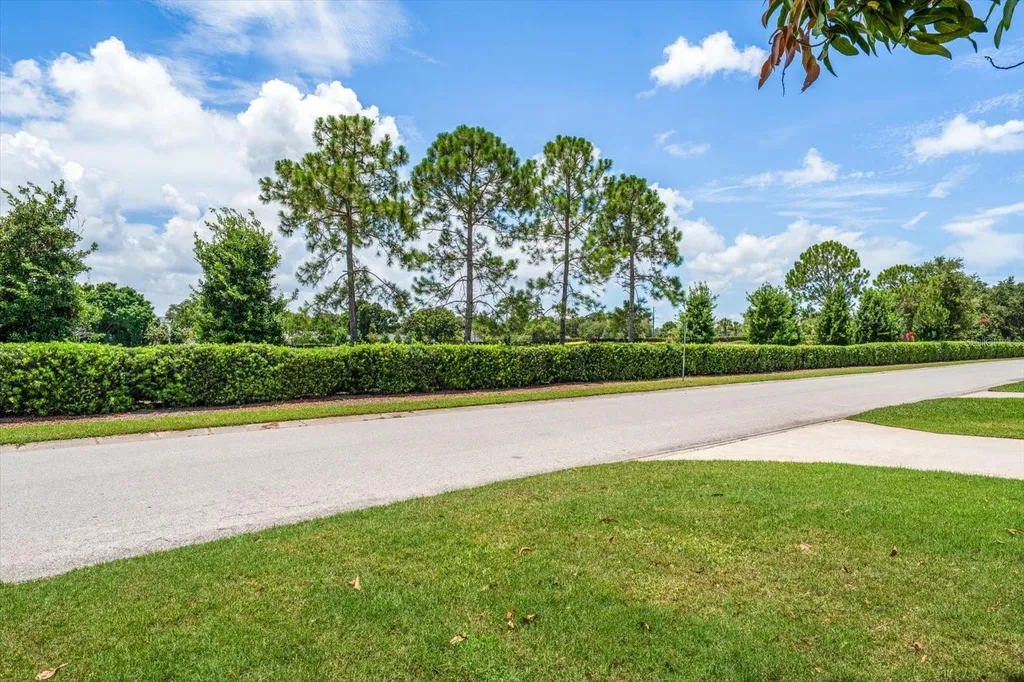 1320 Golf View Drive Belleair FL 33756