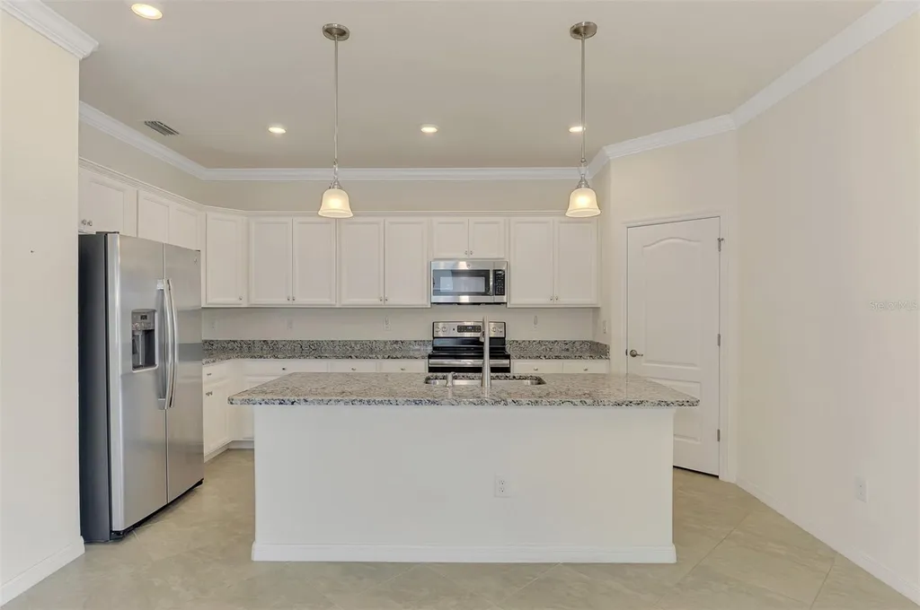 9824 Hilltop Drive Venice FL 34292