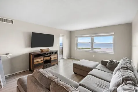 1270 Gulf Boulevard Clearwater Beach FL 33767