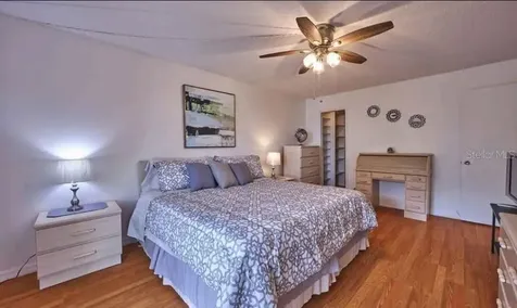 4550 Cove Circle St Petersburg FL 33708
