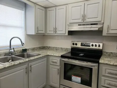 4550 Cove Circle St Petersburg FL 33708