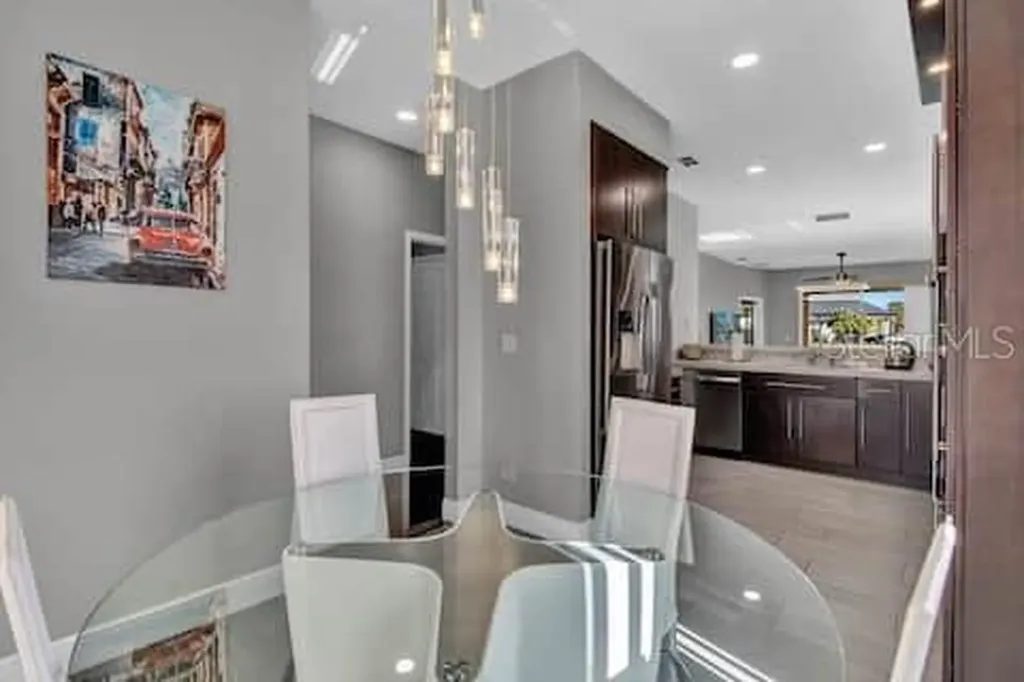 191 Club Villas Lane Kissimmee FL 34744