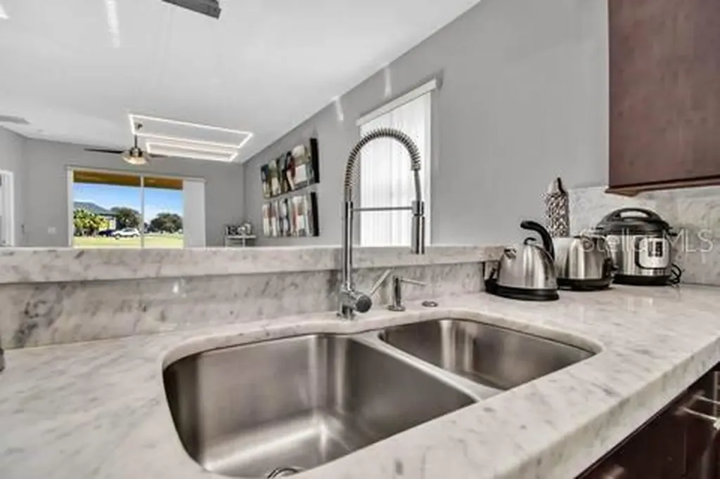 191 Club Villas Lane Kissimmee FL 34744