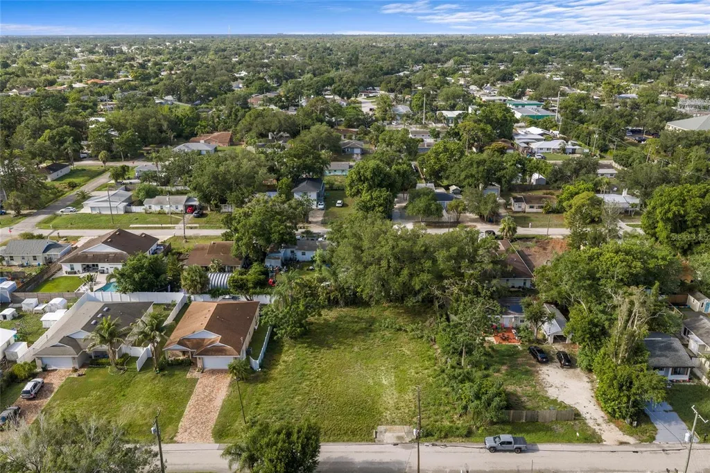 2930 Hawthorne Street Sarasota FL 34239