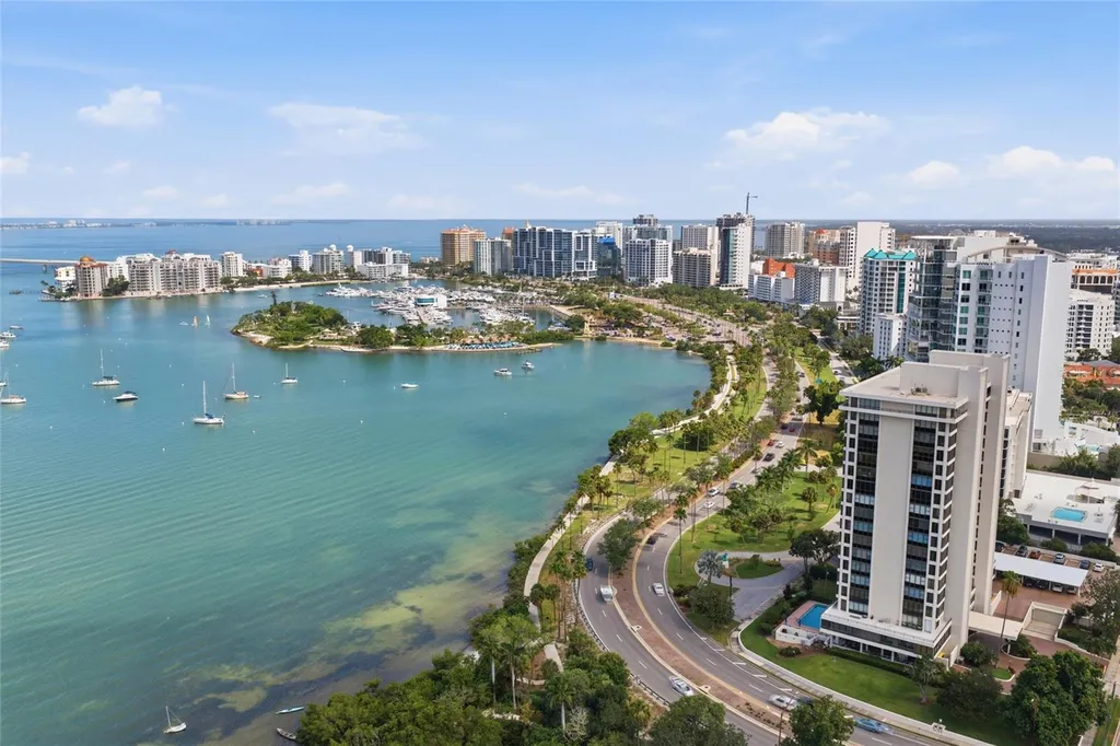 2930 Hawthorne Street Sarasota FL 34239