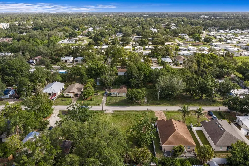 2930 Hawthorne Street Sarasota FL 34239