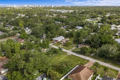 2930 Hawthorne Street Sarasota FL 34239