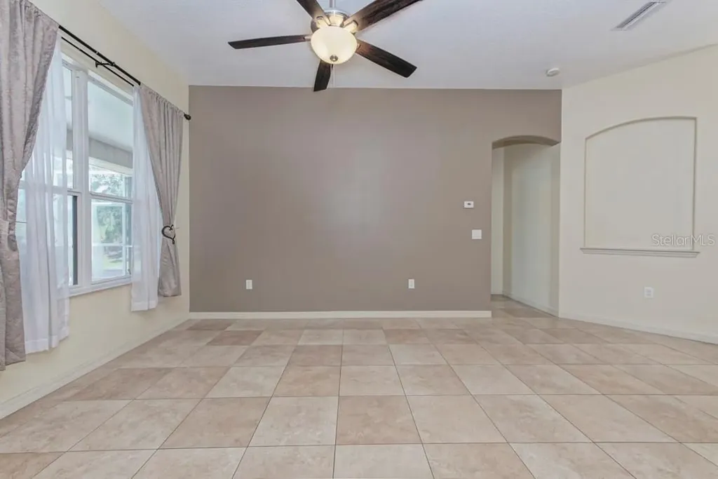 6930 69th Street E Palmetto FL 34221