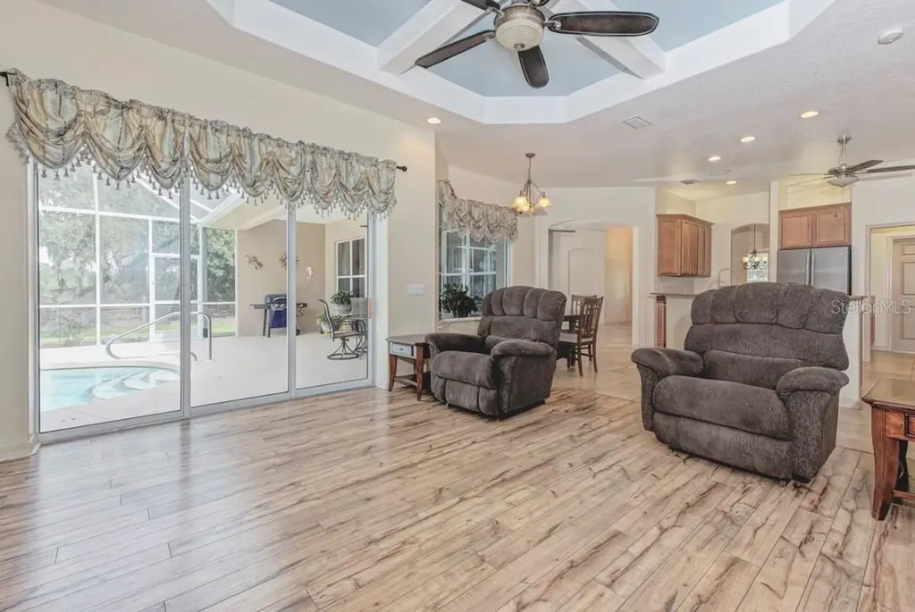 6930 69th Street E Palmetto FL 34221