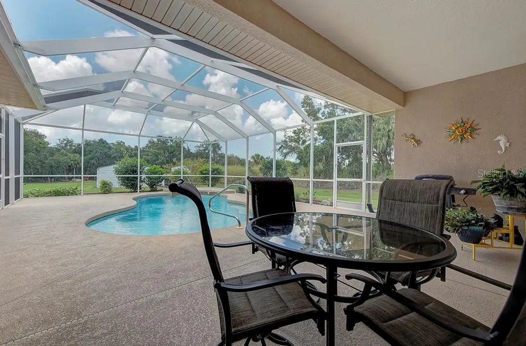6930 69th Street E Palmetto FL 34221