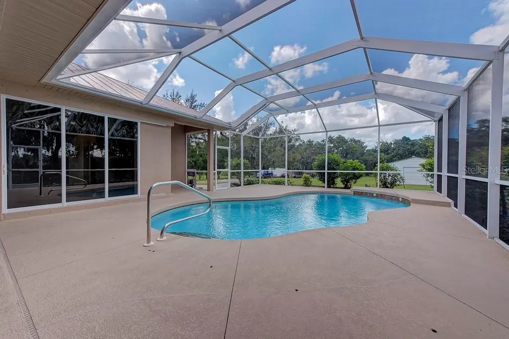 6930 69th Street E Palmetto FL 34221